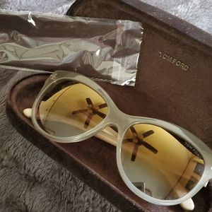 Tom Ford Lilly